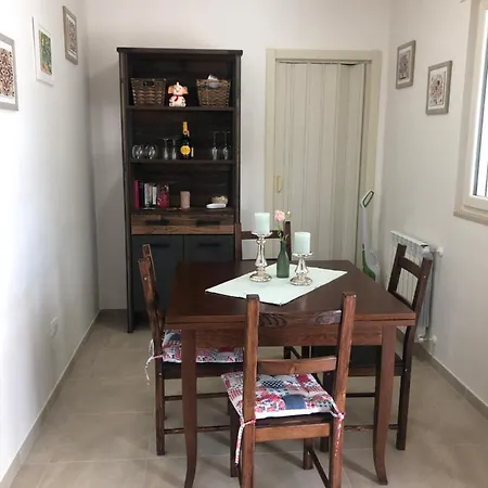 Villa Lara - Mit Separatem Extra Zimmer Mit Wc Und Dusche San Vito dei Normanni Exterior photo