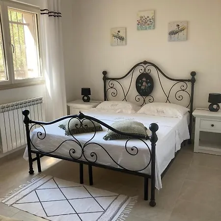 Villa Lara - Mit Separatem Extra Zimmer Mit Wc Und Dusche San Vito dei Normanni Exterior photo