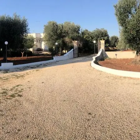 Villa Lara - Mit Separatem Extra Zimmer Mit Wc Und Dusche San Vito dei Normanni Exterior photo