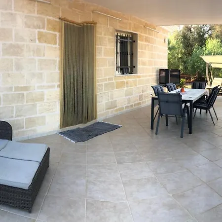 Villa Lara - Mit Separatem Extra Zimmer Mit Wc Und Dusche San Vito dei Normanni Exterior photo