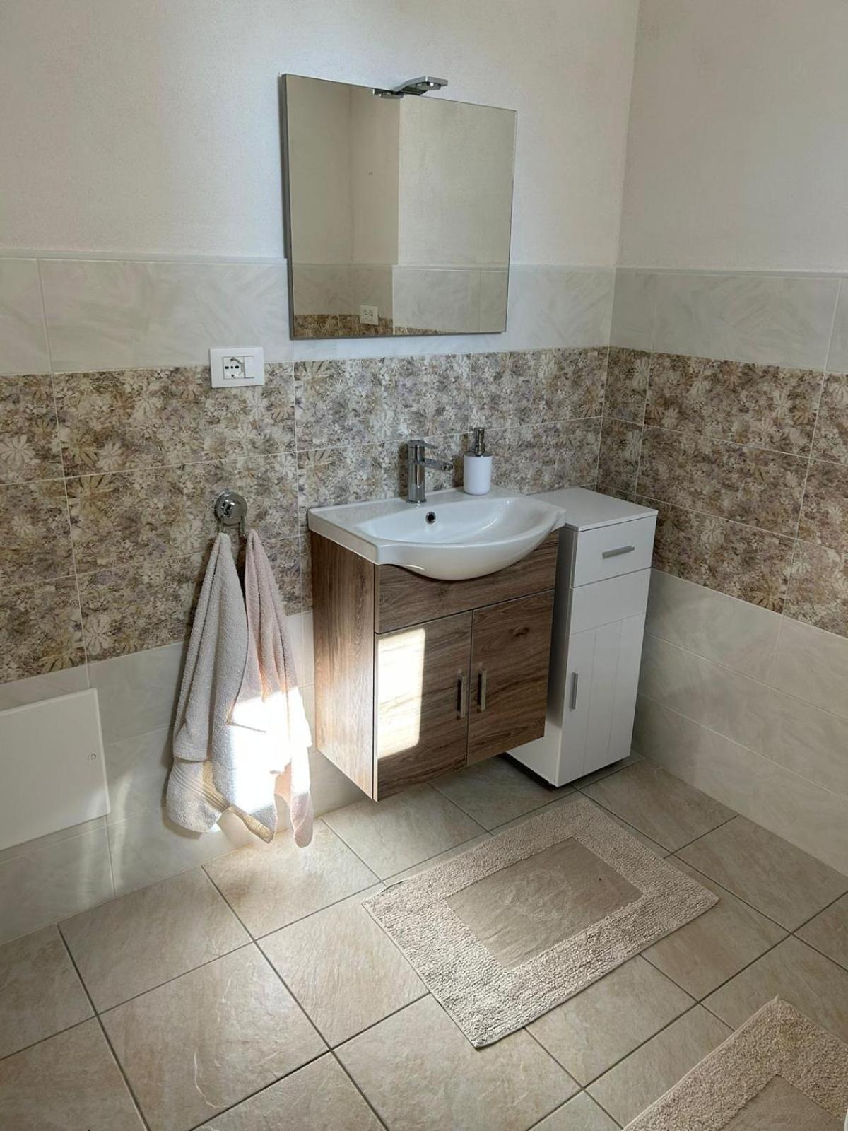Lara - Mit Separatem Extra Mit Wc Und Dusche Apartment San Vito dei Normanni